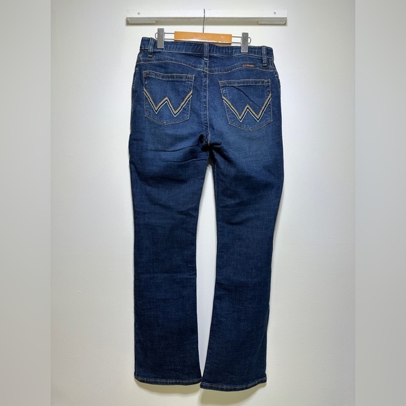Wrangler Willow Mid Rise Bootcut Riding Jeans Dark Wash NWT Size 31 (11×32) - Picture 5 of 6